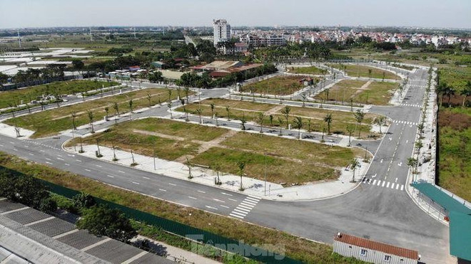 Khu đất bị cựu Chủ tịch Vimedimex Nguyễn Thị Loan tổ chức dìm giá, hồi năm 2021. (Nguồn: Pháp luật Việt Nam) dat_dong anh.jpg