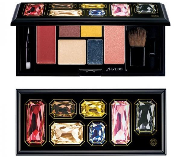 Những món mỹ phẩm chị em luôn ao ước vào dịp Giáng sinh ảnh 1