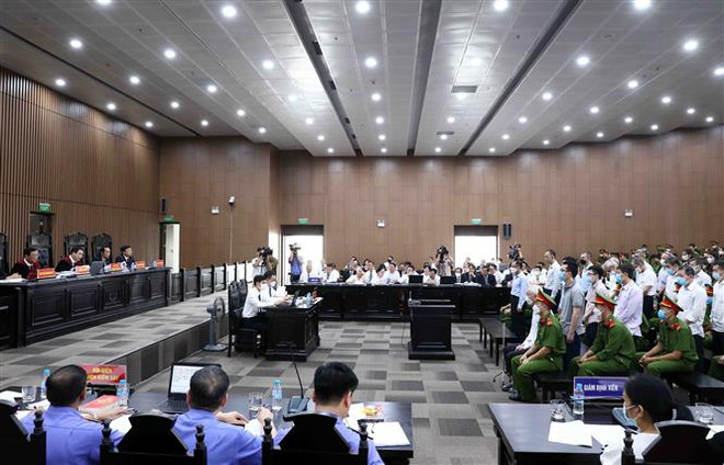 (Ảnh: Phạm Kiên/TTXVN) Vụ sai phạm ở Bình Dương: Con gái Nguyễn Văn Minh phủ nhận đồng phạm ảnh 2