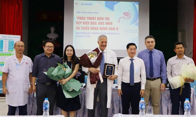 Việt Nam làm chủ kỹ thuật phẫu thuật điều trị hẹp niệu đạo ảnh 2