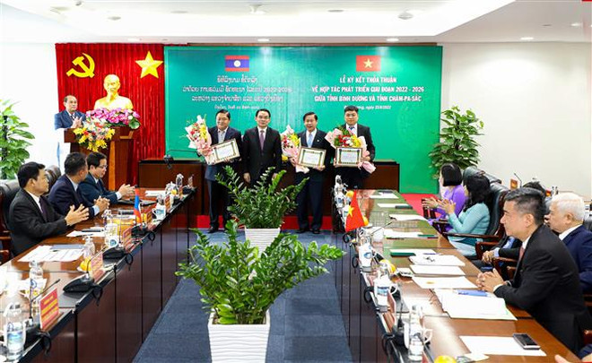 Tăng cường hợp tác giữa Bình Dương và tỉnh Champasak của Lào ảnh 1