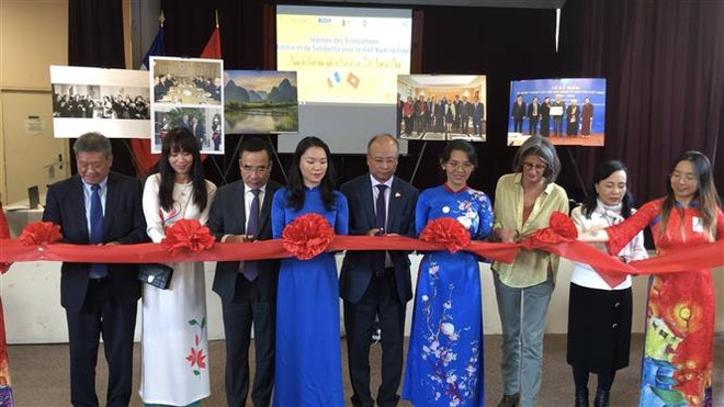 Sôi động Ngày hội đoàn hữu nghị và đoàn kết với Việt Nam tại Pháp ảnh 4