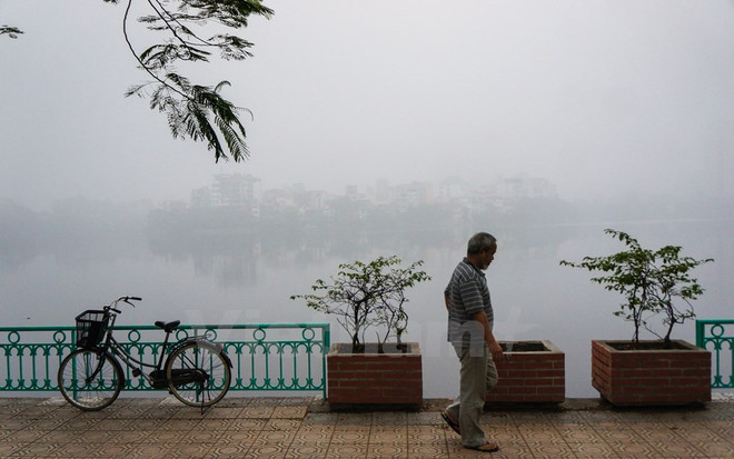 Trời nắng trên khắp cả nước, Tây Bắc nhiệt độ cao tới 32 độ C ảnh 1