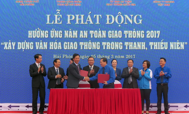 Phát động “Xây dựng văn hóa giao thông trong thanh, thiếu niên” ảnh 1