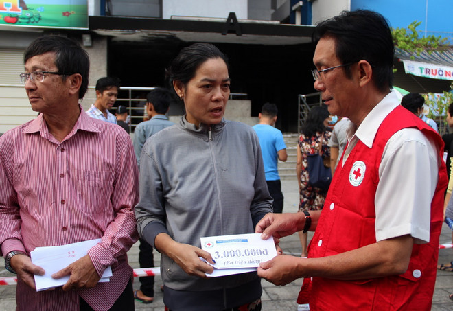 Nhiều hoạt động hỗ trợ nạn nhân vụ cháy chung cư cao cấp Carina ảnh 1