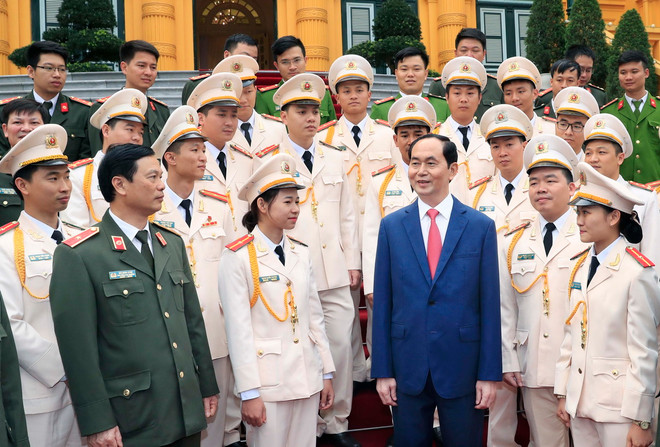 Chủ tịch nước: Thắp lên ngọn lửa tình nguyện trong thanh niên công an ảnh 1