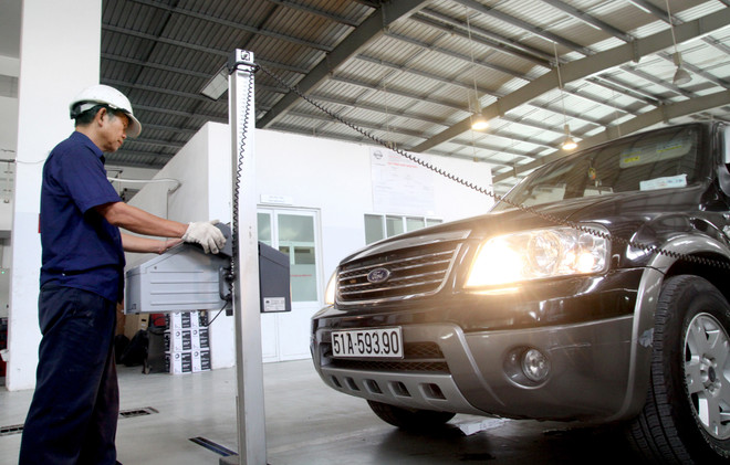 Đình chỉ công tác cán bộ đăng kiểm đòi tiền lái xe ở Bình Thuận ảnh 1