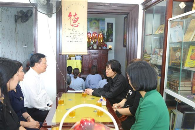 Chia buồn với gia đình ba cán bộ, chiến sỹ hy sinh khi chữa cháy ảnh 2