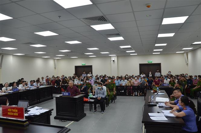 Xét xử nhóm đối tượng lừa đảo qua chương trình “Trái tim Việt Nam" ảnh 2