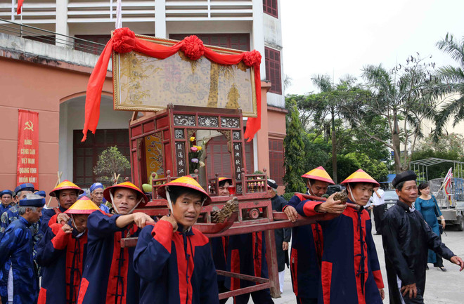 [Photo] Lễ trao tặng bản gốc Sắc phong tại Thừa Thiên-Huế ảnh 2