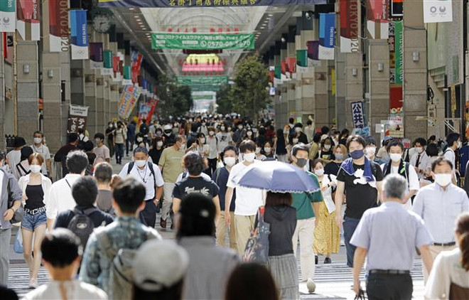 Nhật Bản dùng 13 tỷ USD quỹ dự phòng mua vaccine, thuốc điều trị ảnh 1