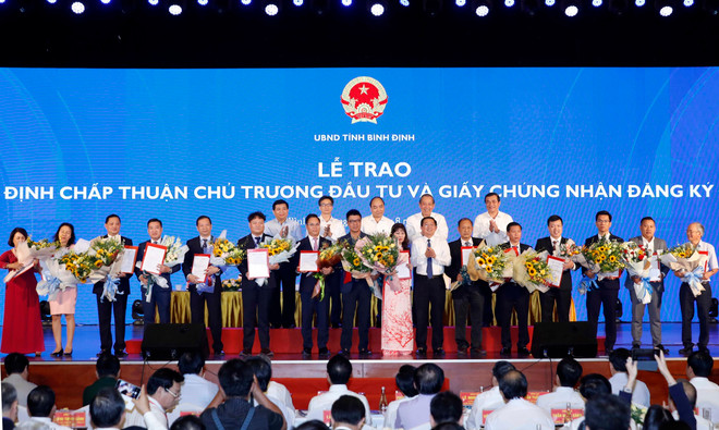 Thủ tướng: Miền Trung cần thể hiện khát vọng vươn lên mạnh mẽ ảnh 1