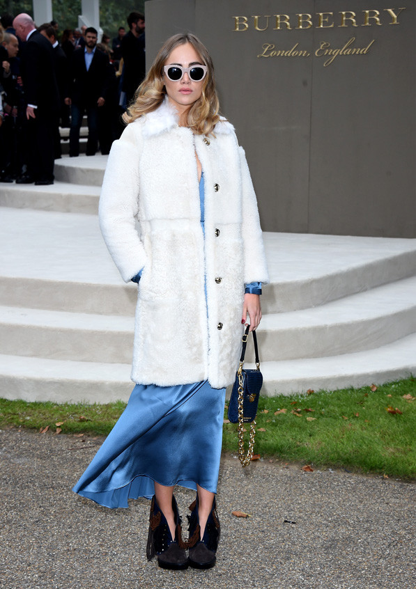 Burberry Prorsum Xuân Hè 2016 "gây sốc" ngay từ cái nhìn đầu tiên ảnh 12