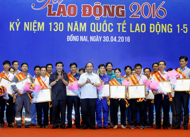 Thủ tướng đối thoại với 3.000 công nhân, người lao động phía Nam ảnh 2