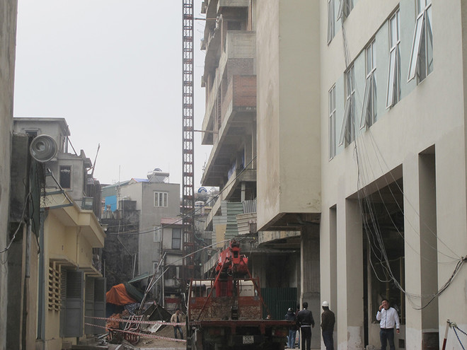 [Video] Rơi thang vận tải khiến 2 người tử vong ở Lĩnh Nam ảnh 1