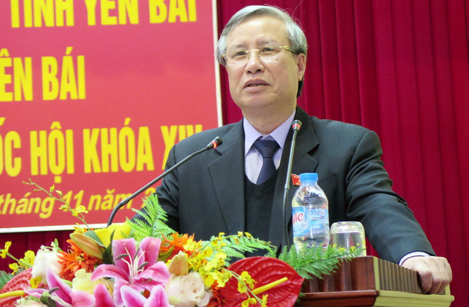 Ông Trần Quốc Vượng phát biểu tại hội nghị tiếp xúc cử tri. (Ảnh: Đinh Hữu Dư/TTXVN) Lãnh đạo Đảng, Nhà nước tiếp xúc cử tri sau kỳ họp Quốc hội ảnh 1