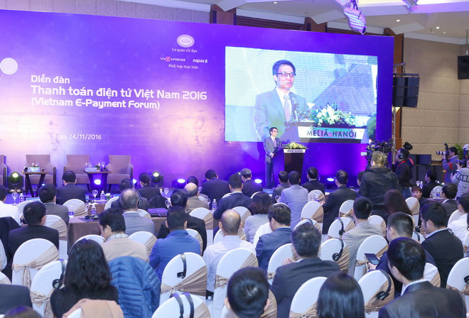 Phó Thủ tướng Vũ Đức Đam phát biểu tại diễn đàn. (Ảnh: Phương Hoa/TTXVN) Mới chỉ có 1% dịch vụ công được cung cấp trực tuyến ở cấp độ 4 ảnh 1