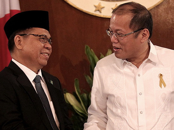 Tổng thống Philippines và thủ lĩnh phiến quân bất ngờ nhóm họp ảnh 1