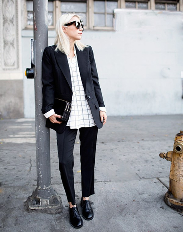 "Ô cửa sổ" cho những cô nàng theo đuổi phong cách tối giản ảnh 6