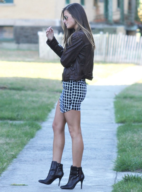 "Ô cửa sổ" cho những cô nàng theo đuổi phong cách tối giản ảnh 3