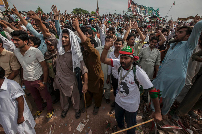 Thủ tướng Pakistan bác tin yêu cầu quân đội làm trung gian ảnh 1