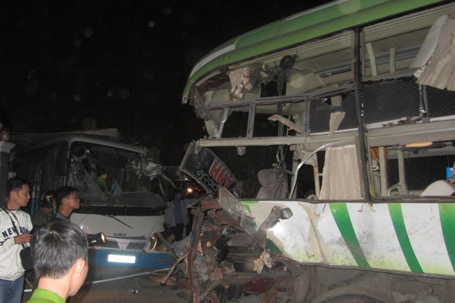 Lâm Đồng: Hai xe khách đâm nhau, hàng chục người bị thương ảnh 1