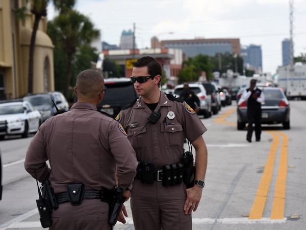 [Video] Kẻ gây thảm sát ở Orlando gọi 911 trước khi ra tay ảnh 1