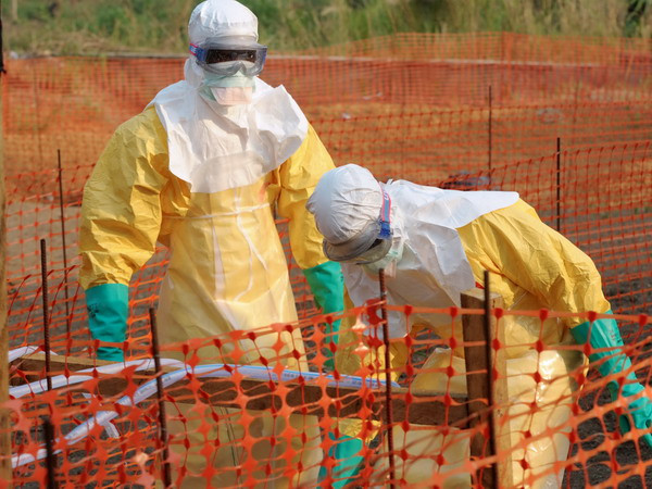 WHO cảnh báo dịch sốt Ebola đang lan rộng tại Tây Phi ảnh 1