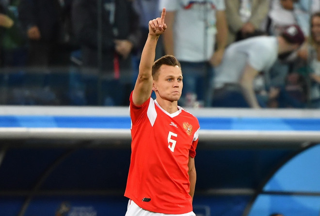 Đập tan mọi chỉ trích, Denis Cheryshev dẫn đầu danh sách Vua phá lưới ảnh 1