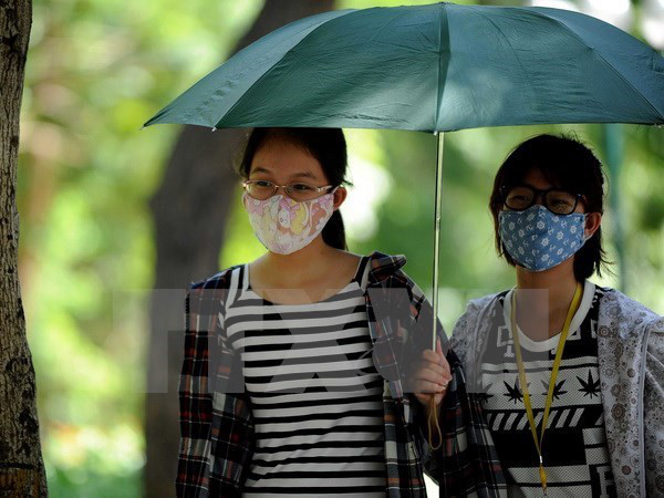 Bắc Bộ giảm mưa, miền Trung có nắng nóng, Nam Bộ đề phòng tố, lốc ảnh 1