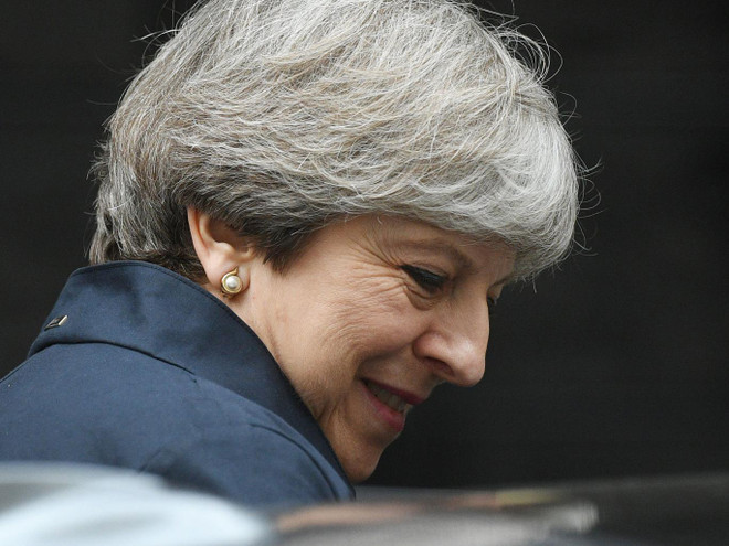 Thủ tướng Anh Theresa May vượt qua cuộc bỏ phiếu tín nhiệm ảnh 1