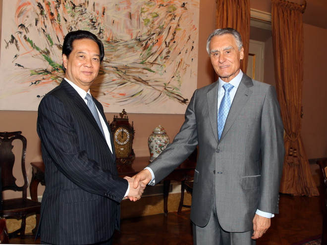 Thủ tướng Nguyễn Tấn Dũng hội kiến Tổng thống Bồ Đào Nha ảnh 1