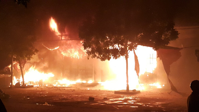 Vụ cháy chợ Phủ Lý: Hỗ trợ 12 triệu đồng cho mỗi quầy hàng ảnh 1