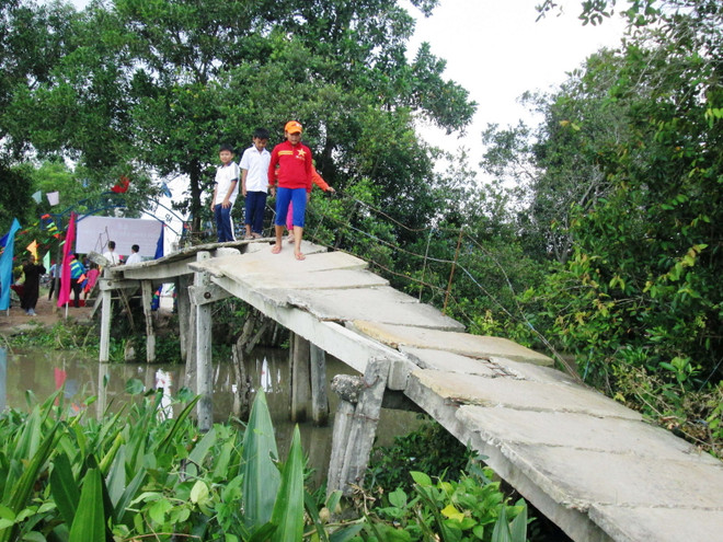 Xây dựng hơn 4.000 cầu dân sinh cho vùng dân tộc thiểu số ảnh 1