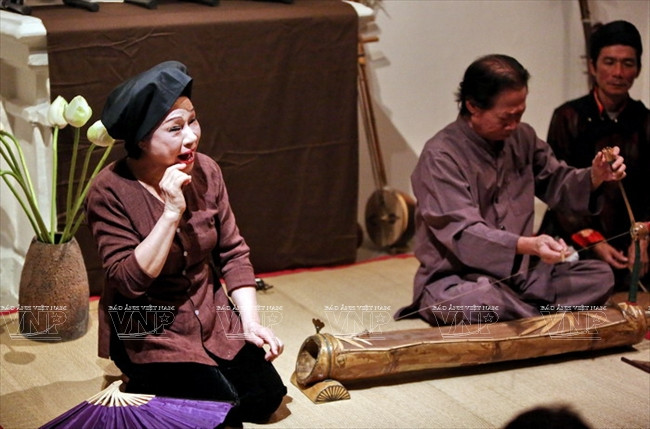 Chuyện xẩm - không gian thuần chất của âm nhạc truyền thống ảnh 3