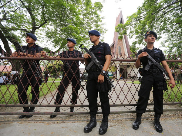 Thủ lĩnh IS là "thần tượng" của kẻ tấn công nhà thờ ở Indonesia ảnh 1