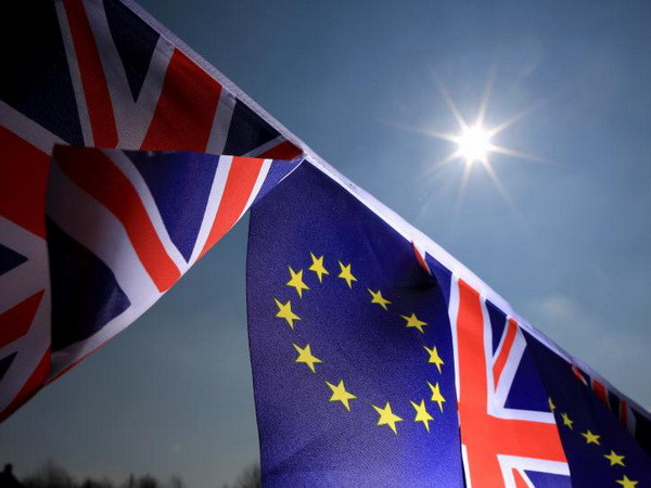 EU bộc lộ nhiều yếu kém trong lĩnh vực ngân hàng thời hậu Brexit ảnh 1