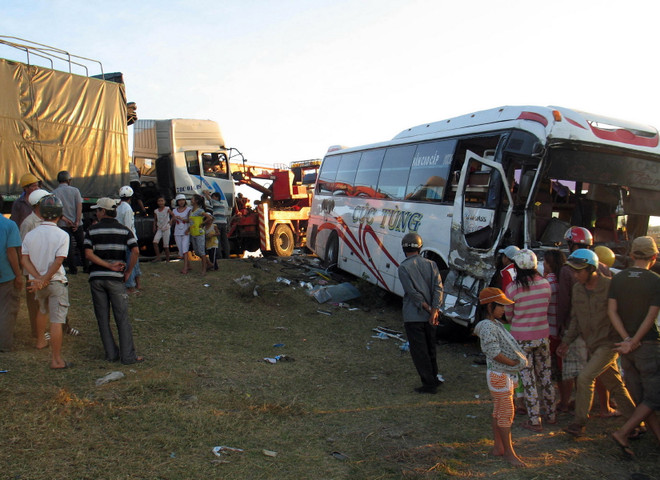 Tai nạn liên hoàn trên cao tốc TP.HCM-Long Thành-Dầu Giây ảnh 1