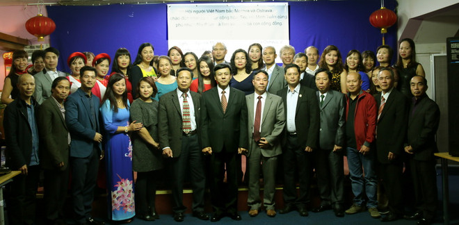 Đại sứ Việt Nam làm việc tại tỉnh có đông người Việt thứ hai ở Séc ảnh 2