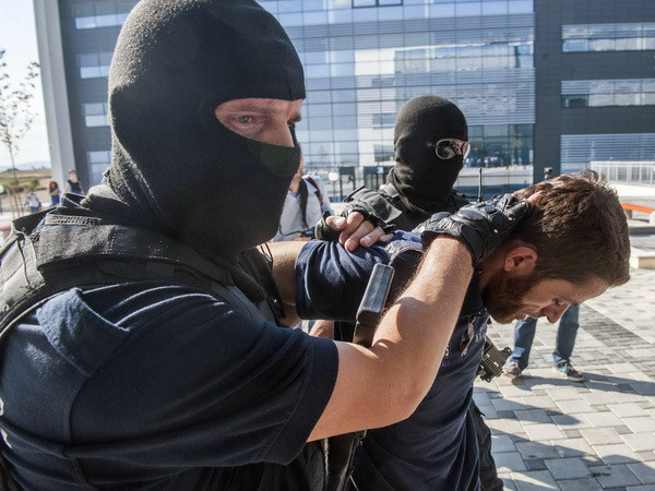 Kosovo chặn đứng nhiều kế hoạch tấn công các quan chức cấp cao ảnh 1