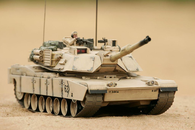 Thủy quân Lục chiến Mỹ triển khai xe tăng, pháo tại châu Âu ảnh 1