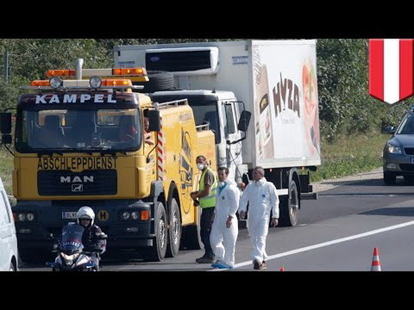 Cứu sống 3 em nhỏ trong chiếc xe tải chở người di cư ở Áo ảnh 1