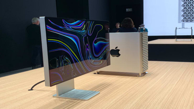 Mac Pro và màn hình XDR 6K Pro Display mới của Apple. (Nguồn: CNBC) Apple sẽ bán siêu máy tính Mac Pro giá 6.000 USD vào tháng 12 ảnh 1