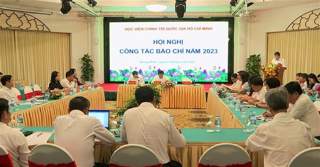 Quang cảnh hội nghị. (Ảnh: Văn Đức/TTXVN) Báo chí có vị trí quan trọng với Học viện Chính trị Quốc gia HCM ảnh 3