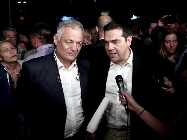 Nhiều chính trị gia Đức yêu cầu lập tức ngừng cứu trợ Hy Lạp ảnh 1