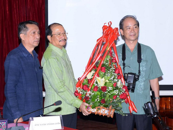 Báo chí Lào góp phần đẩy mạnh phát triển kinh tế-xã hội ảnh 1