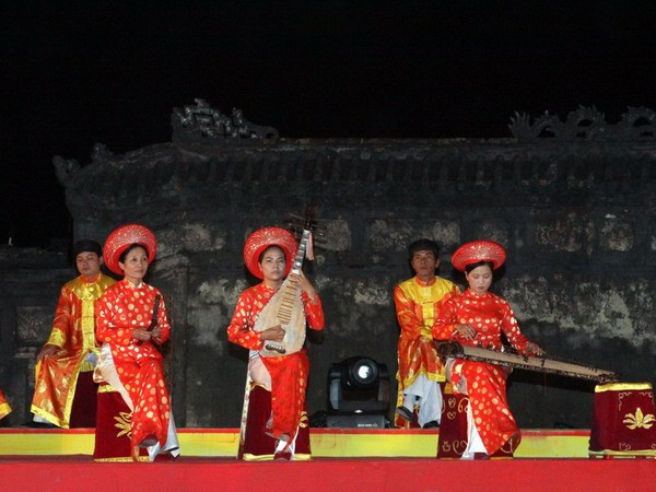 [Video] Ca Huế được công nhận là Di sản văn hóa phi vật thể quốc gia ảnh 1