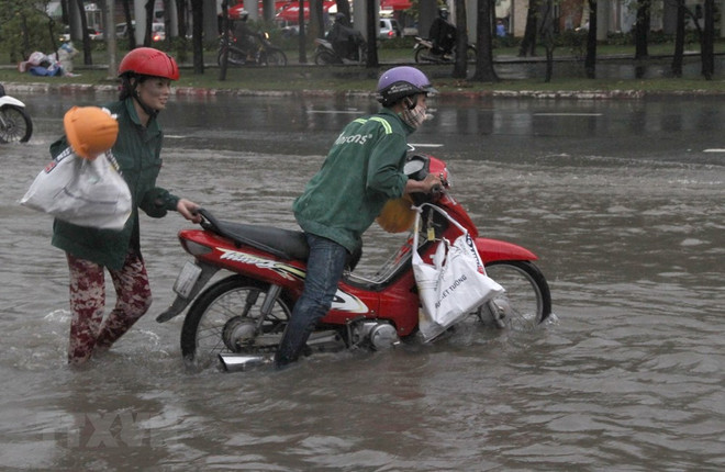 Ngập nước mùa mưa ở Thành phố Hồ Chí Minh: Còn ngập đến bao giờ? ảnh 1