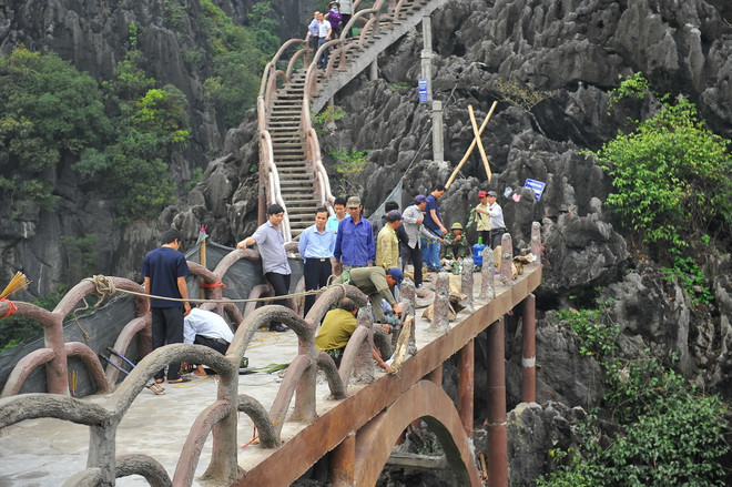 Xin gia hạn thời gian tháo dỡ công trình trái phép ở Tràng An cổ ảnh 1