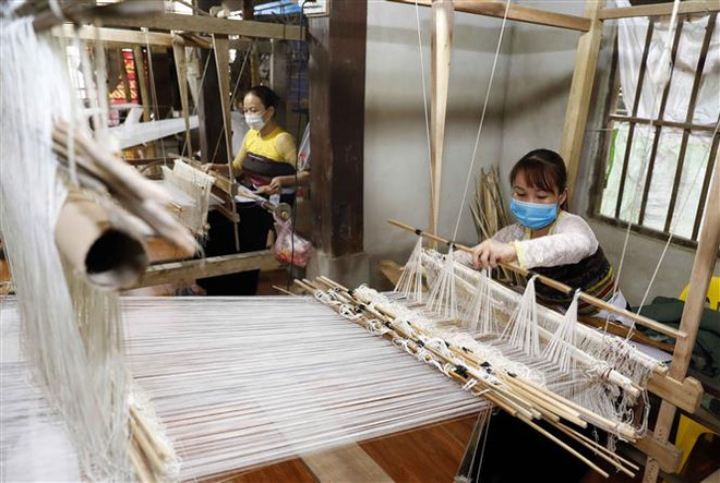 Tạo điều kiện tốt nhất cho doanh nghiệp đến đầu tư tại Hòa Bình ảnh 1